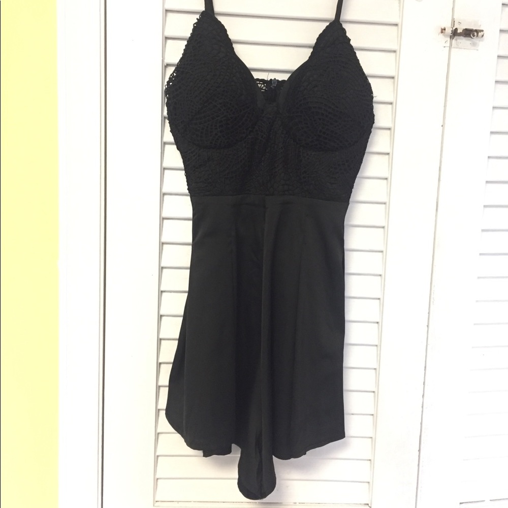 Seek the Label Black Romper Size M
